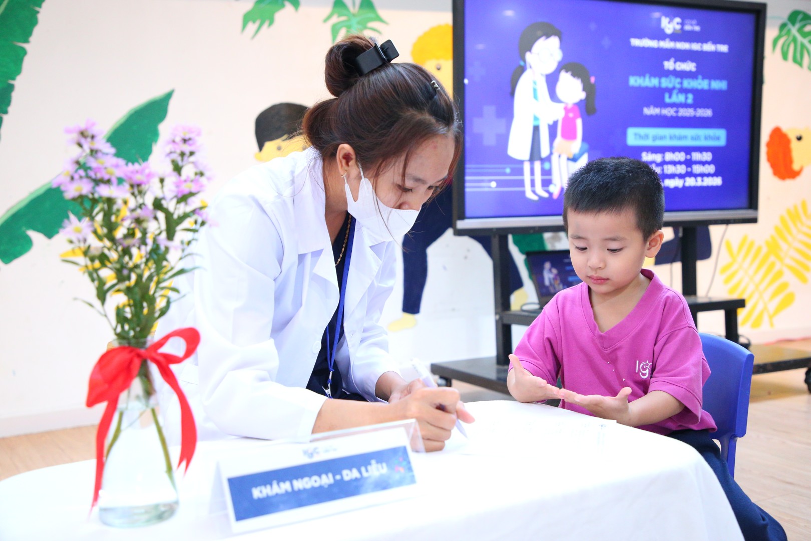 KHÁM SỨC KHOẺ ĐỊNH KỲ LẦN 1 “BÉ VUI KHỎE - BA MẸ AN TÂM"