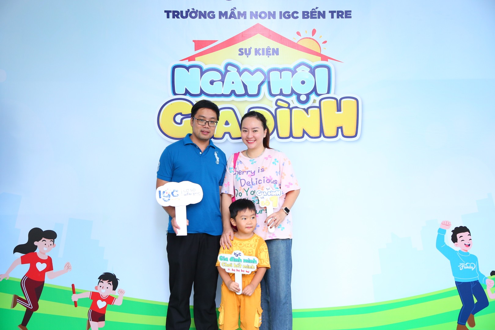 NHẬT HOÀNG