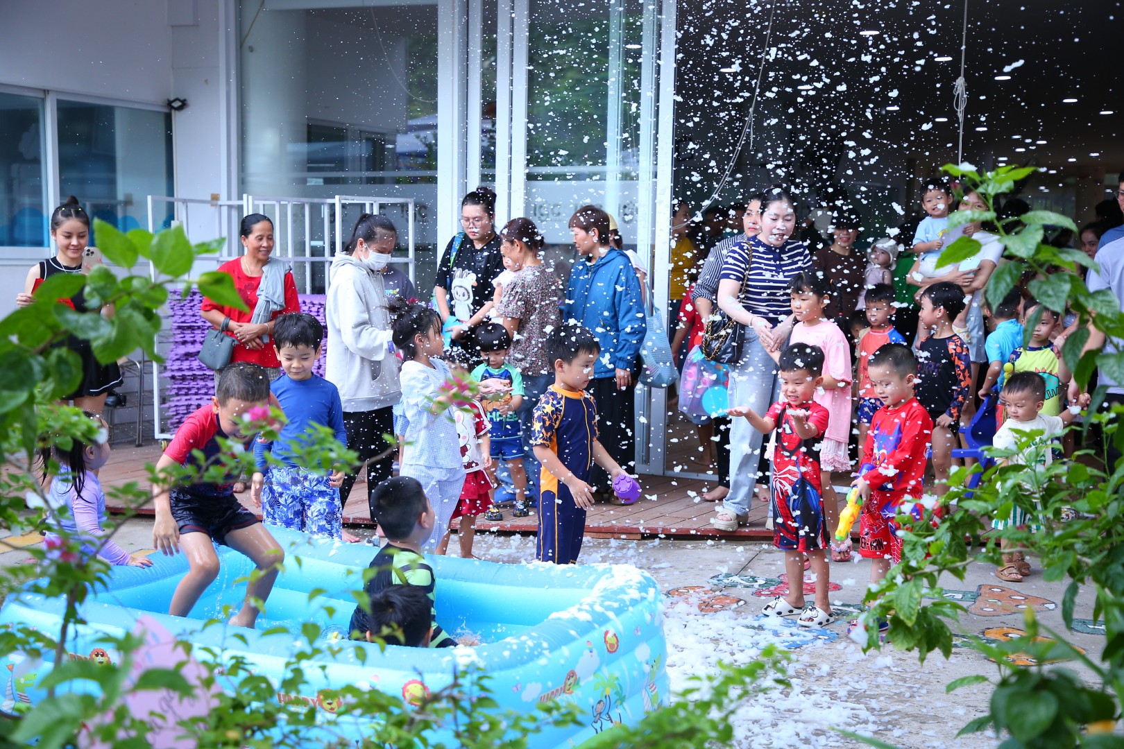MÙA HÈ KHÁC BIỆT CỦA CON LÀ KHI... CON ĐƯỢC TỰ DO TRƯỞNG THÀNH TRONG TIẾNG CƯỜI!