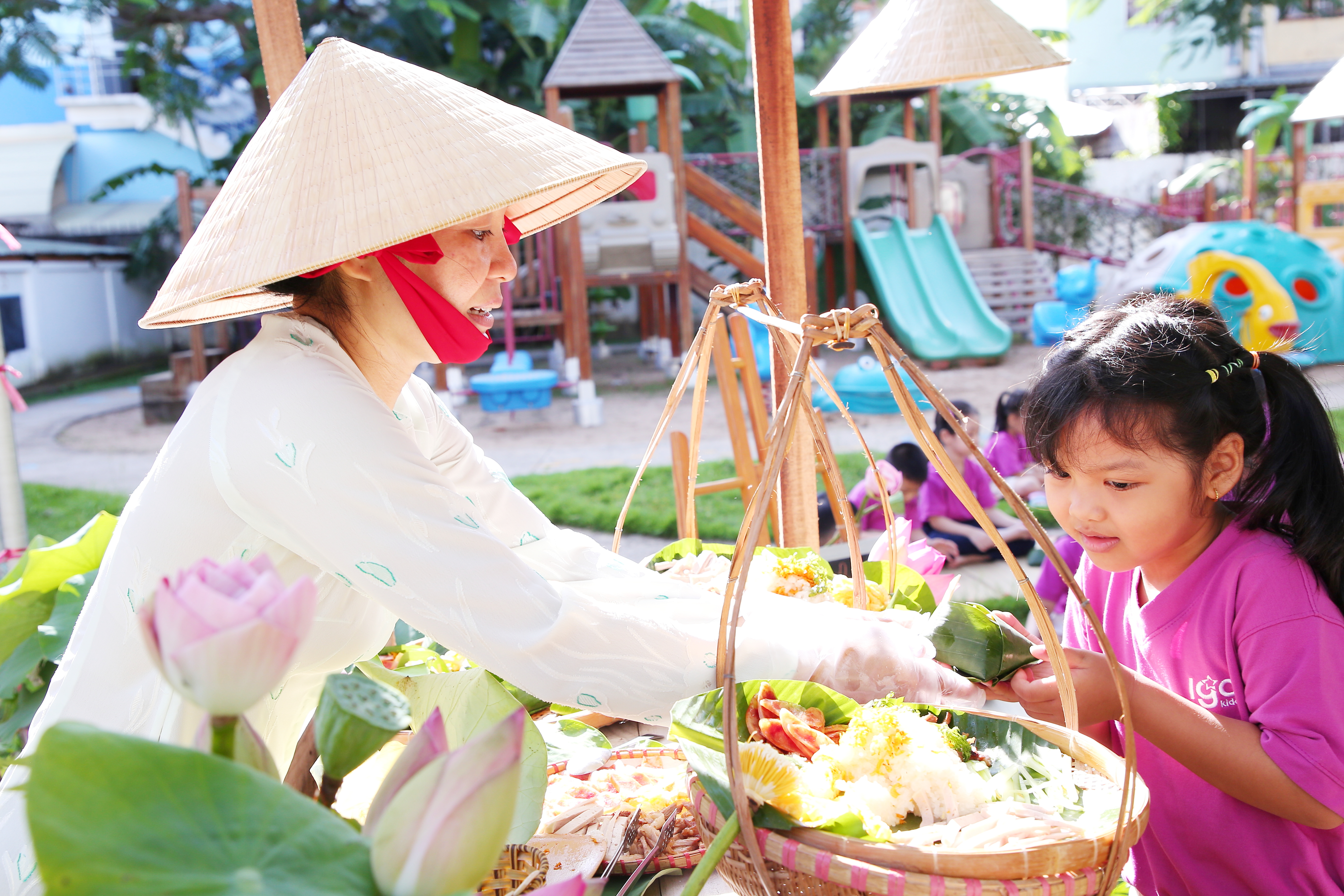 "XÔI MẶN LÁ CHUỐI"- MỘT GÓC QUÊ HƯƠNG