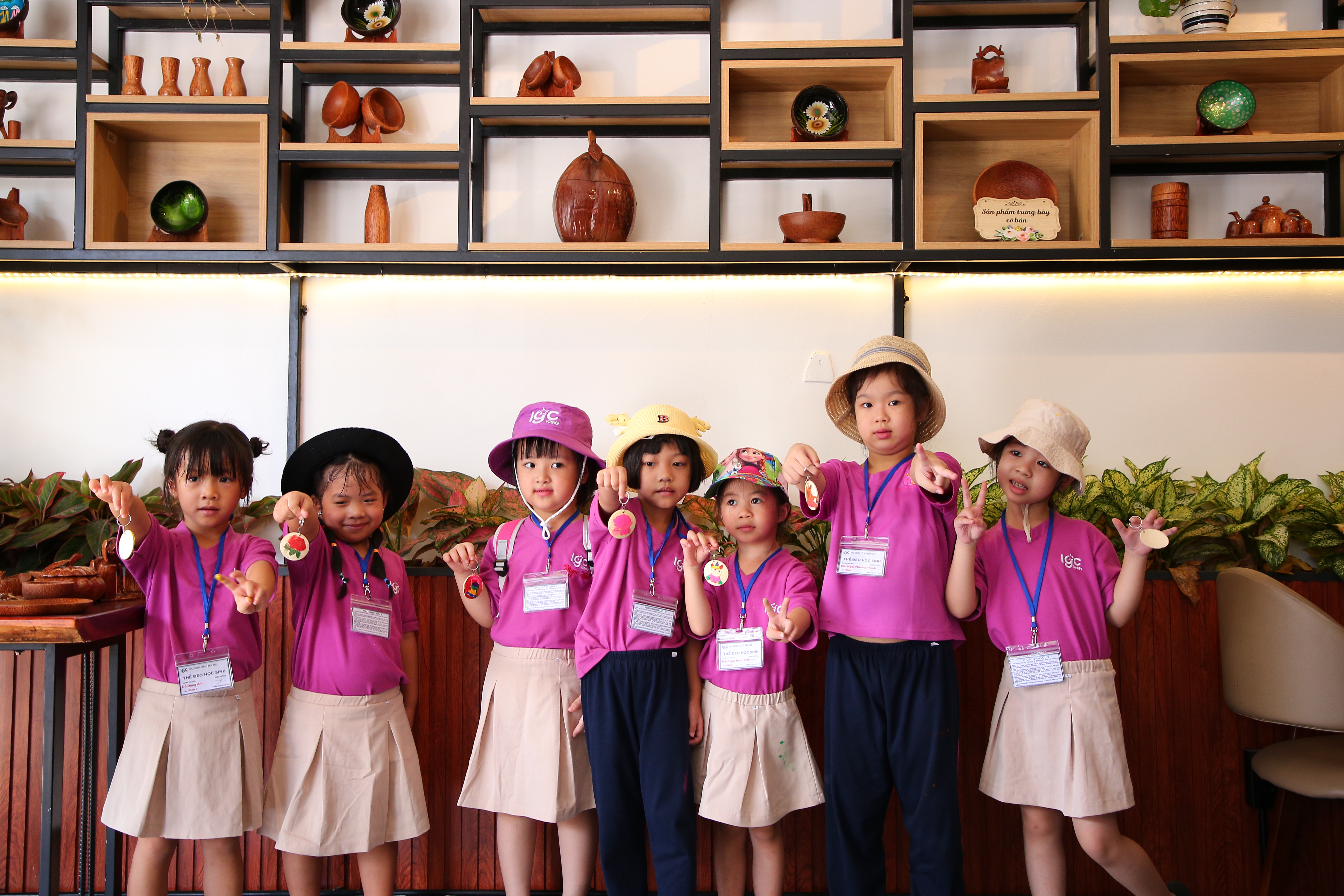 THAM QUAN LÀNG NGHỀ TRUYỀN THỐNG TẠI QUÁN CÀ PHÊ GỖ DỪA