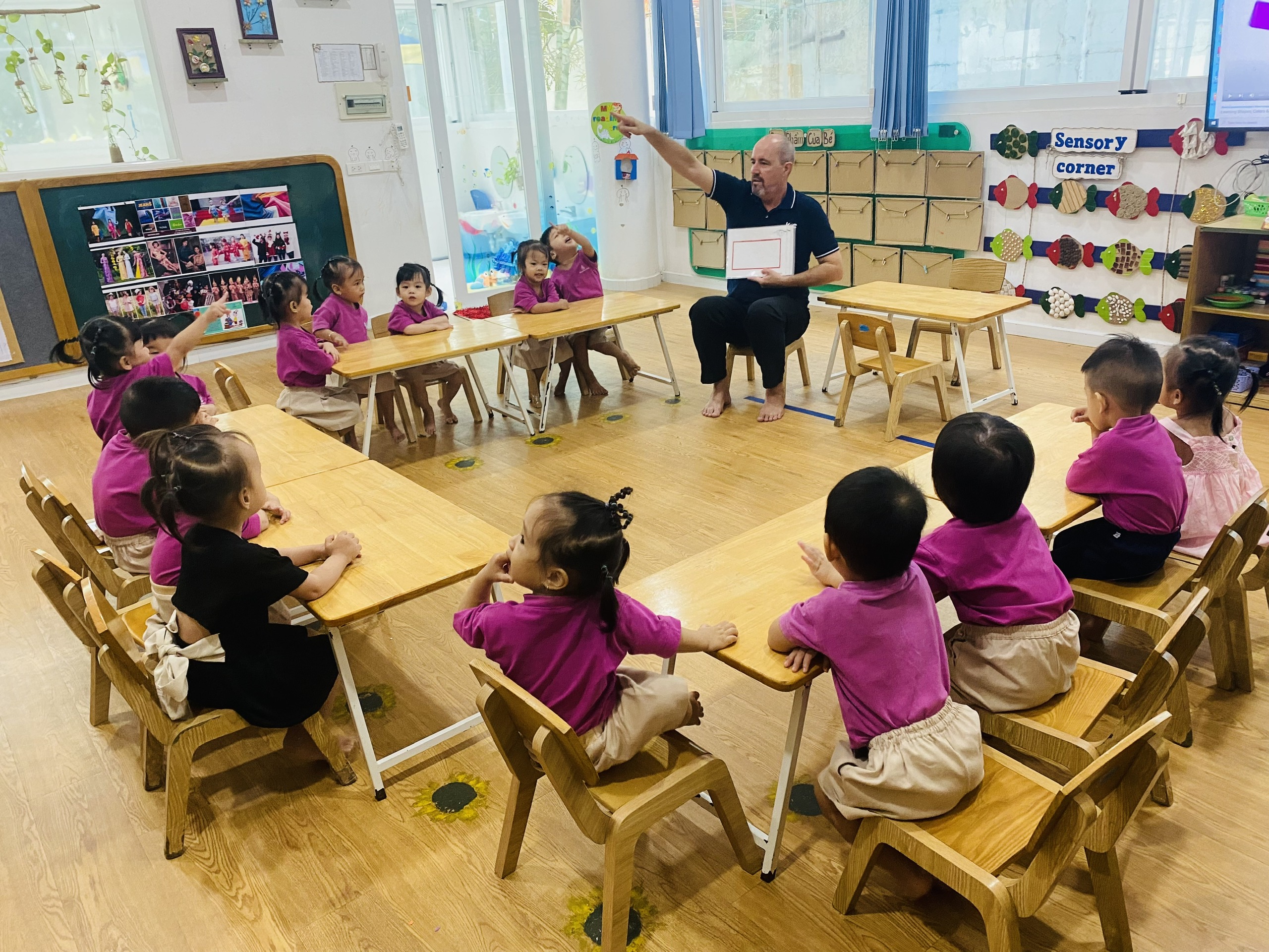 CÙNG KHÁM PHÁ GIỜ HỌC TIẾNG ANH CỦA CÁC BÉ KHỐI NEMO