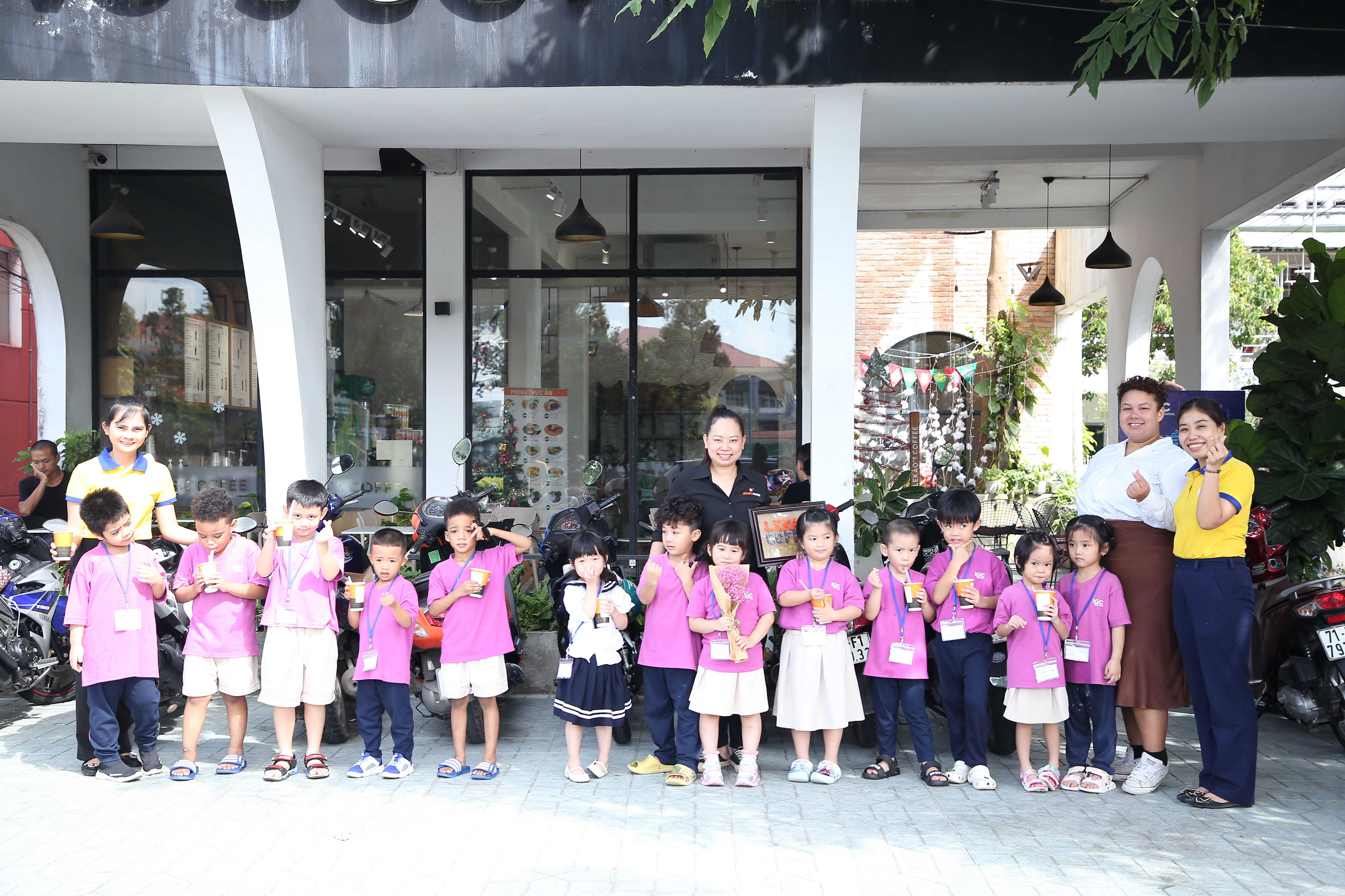 TRẢI NGHIỆM MỘT NGÀY LÀM BARTENDERS