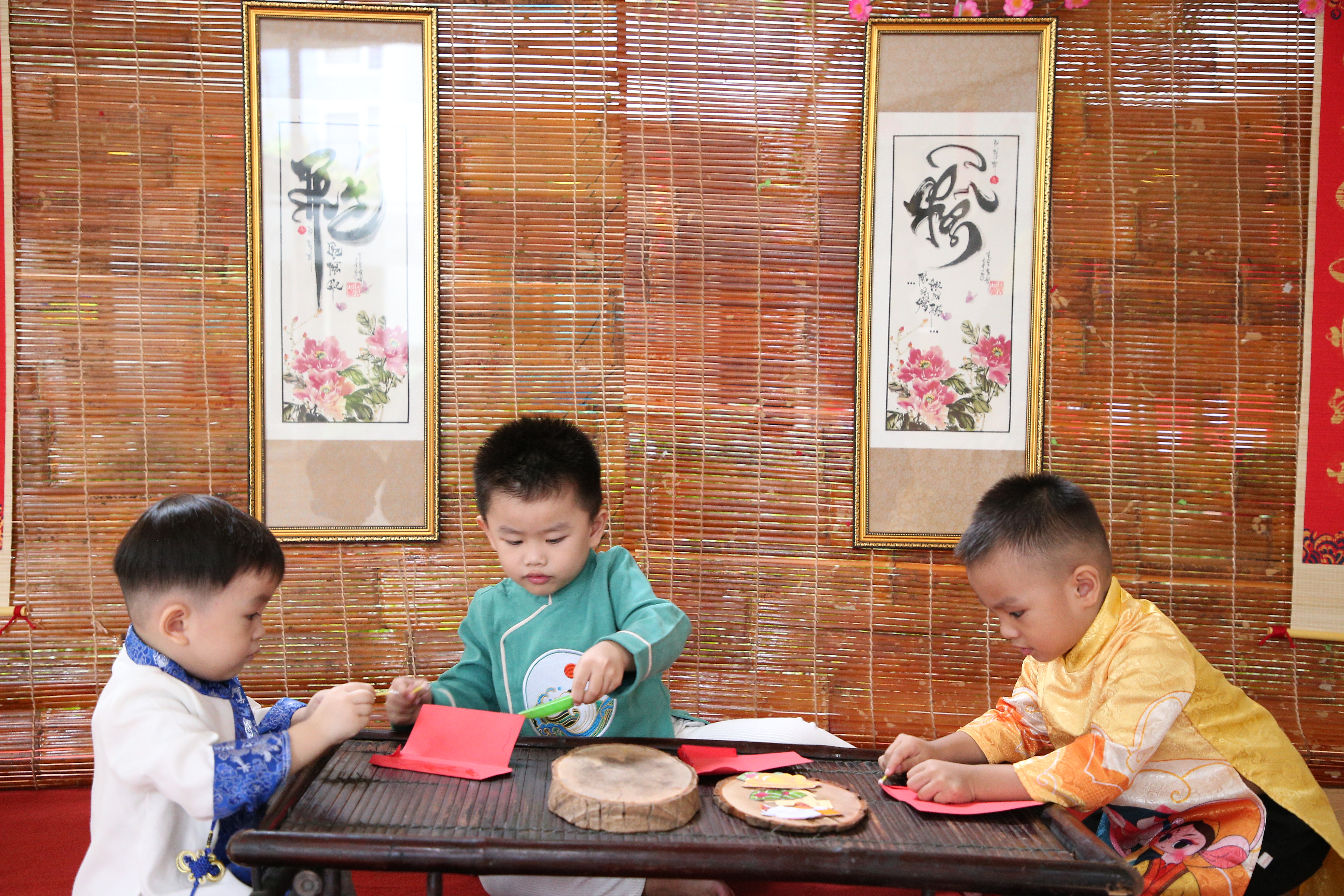 HOẠT ĐỘNG TRANG TRÍ BAO LÌ XÌ