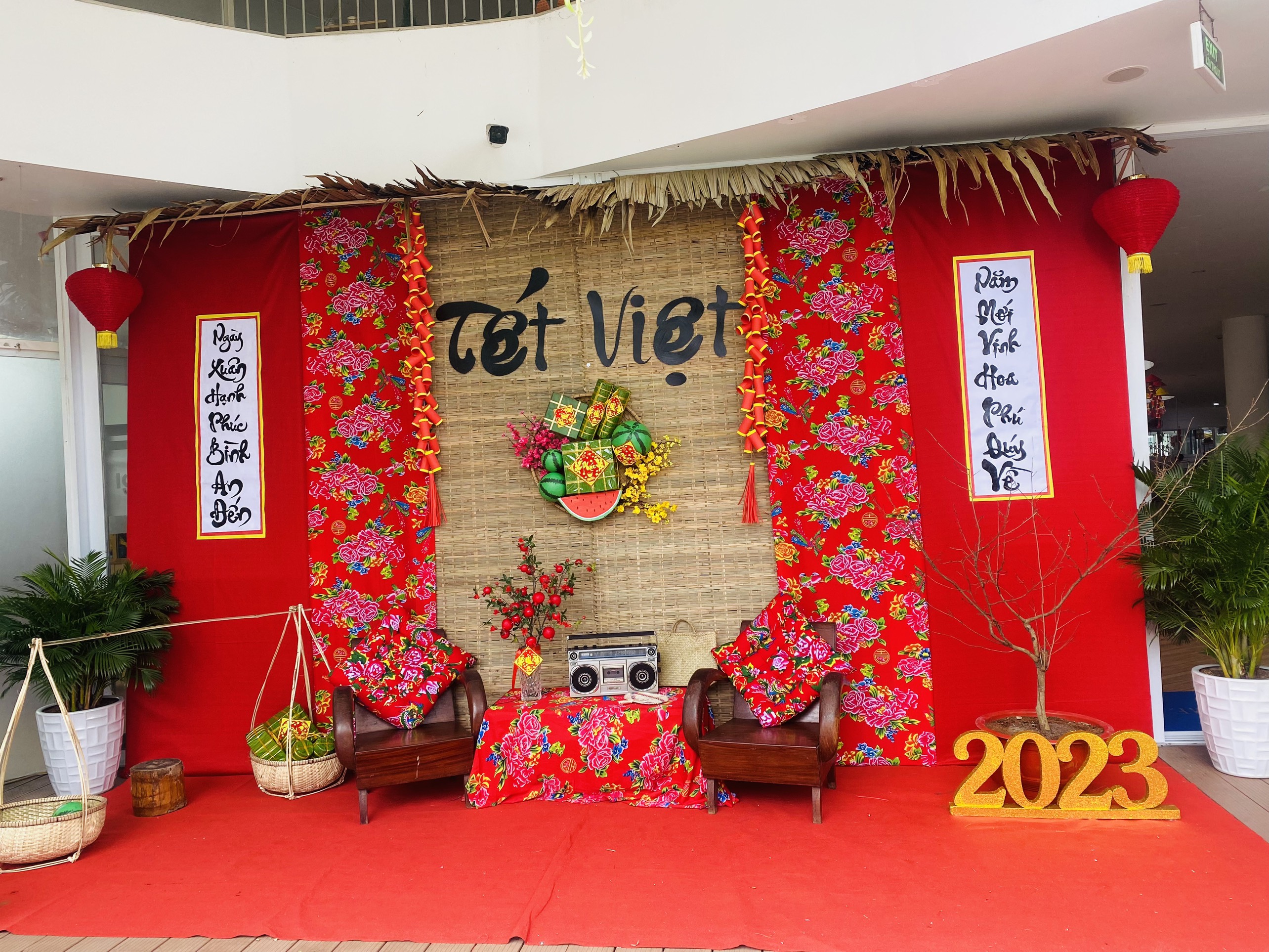 HOẠT ĐỘNG TRANG TRÍ TẾT CÙNG CON