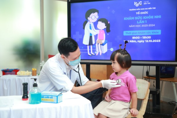 KHÁM SỨC KHOẺ BÉ ĐỊNH KỲ LẦN 1 NĂM HỌC 2023-2024