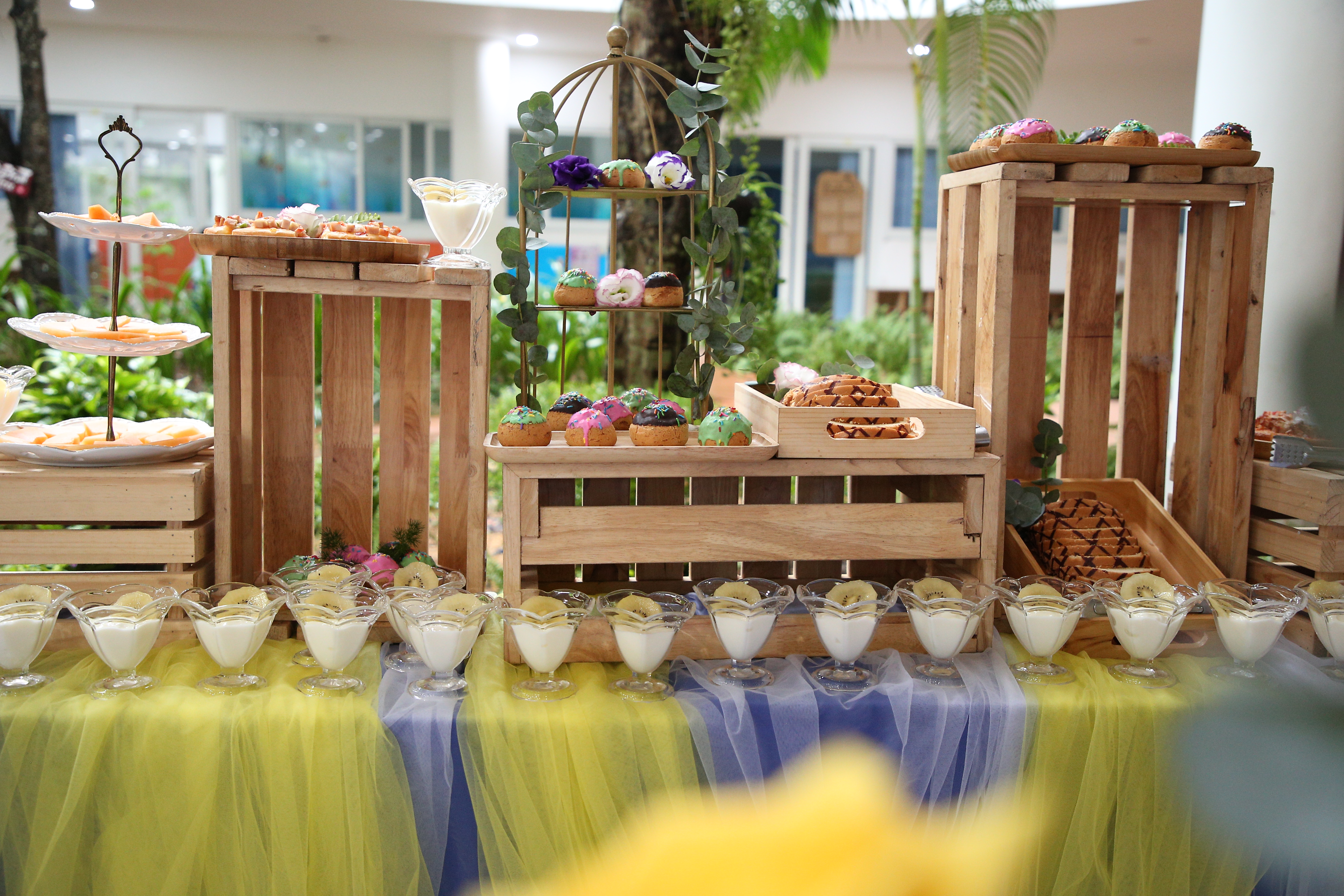 BỮA ĂN Ở TRƯỜNG CỦA CON CÓ GÌ HẤP DẪN?